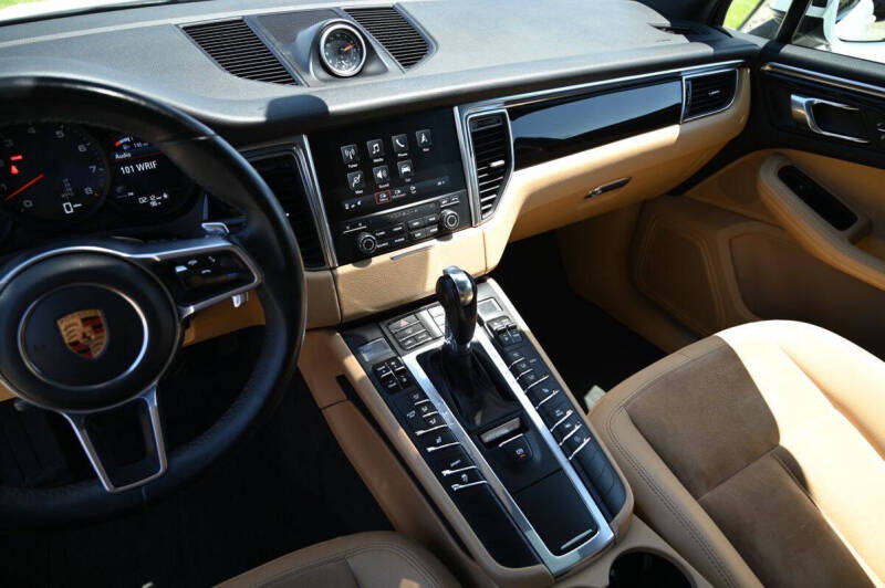 2018 Porsche Macan S