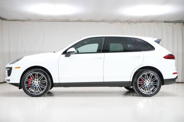 2017 Porsche Cayenne Turbo