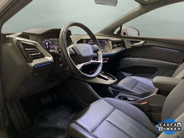 2024 Audi Q4 e-tron quattro Premium Plus 50