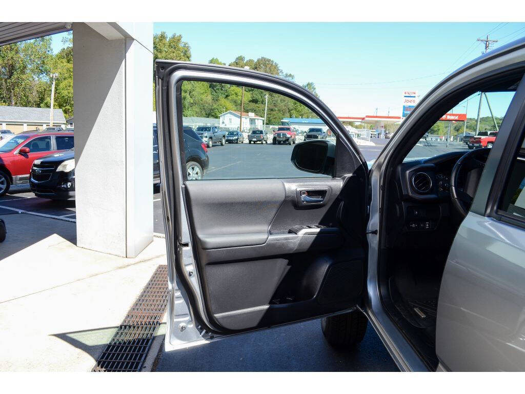 2023 Toyota Tacoma for sale at EARL DUFF PRE-OWNED CENTER in Harriman, TN