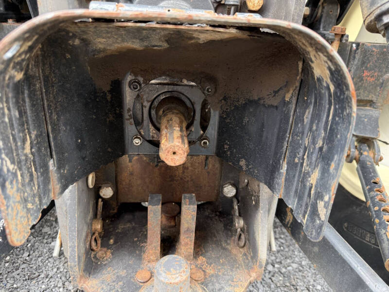 2004 New Holland TN60A