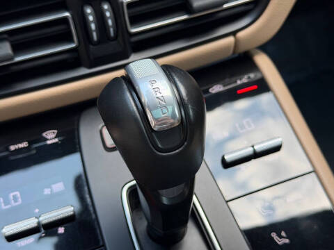 2023 Porsche Macan