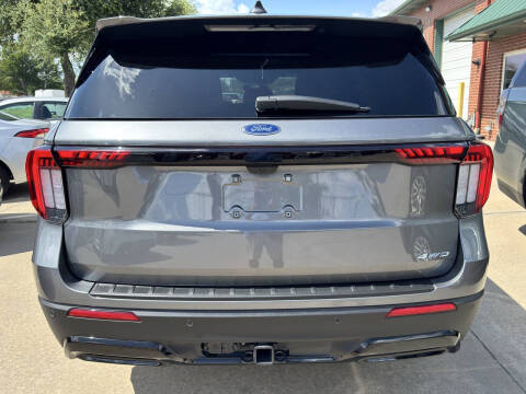 2025 Ford Explorer ST-Line