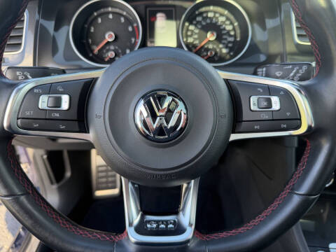 2016 Volkswagen Golf GTI SE