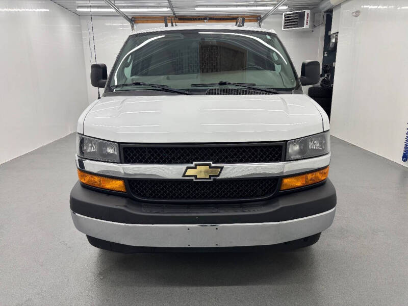 2023 Chevrolet Express 3500