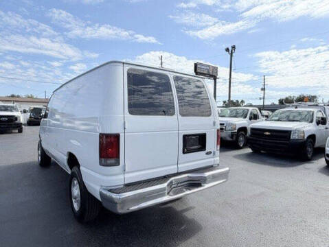 2002 Ford E-Series E-350 SD
