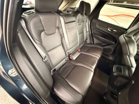 2020 Volvo XC60 T5 Momentum