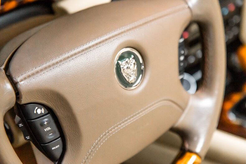 2006 Jaguar XJ-Series XJ8