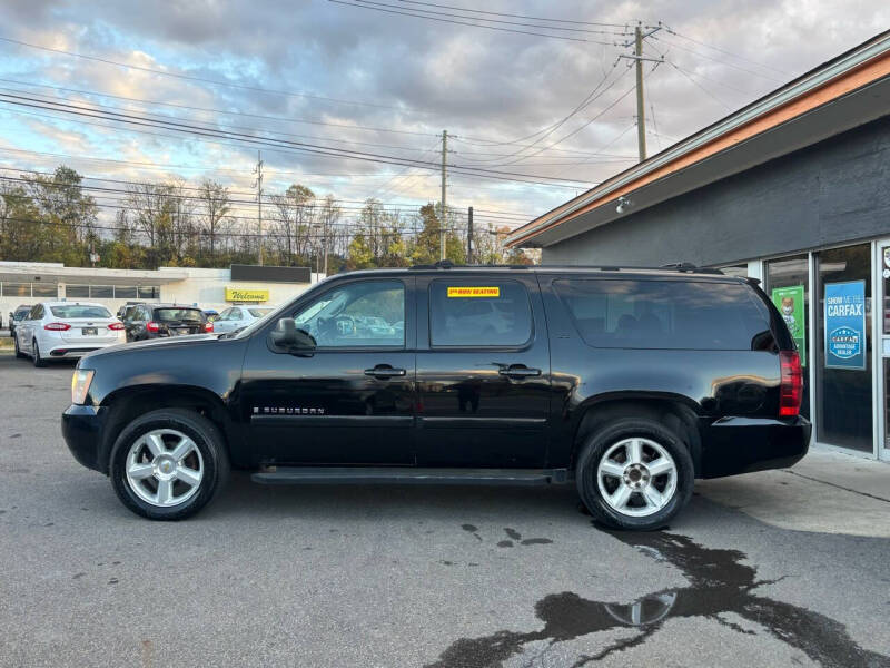 2007 Chevrolet Suburban null photo 10