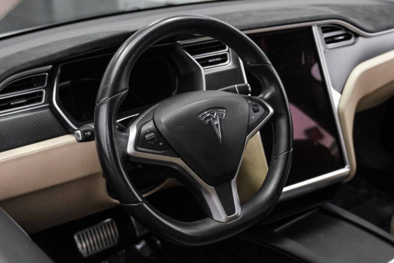 2017 Tesla Model S 90D