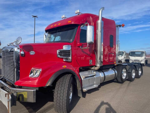 2017 Freightliner Coronado 122 SD