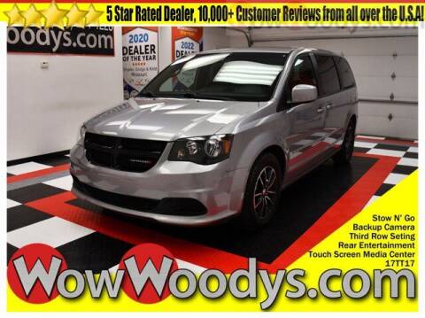 2017 Dodge Grand Caravan for sale at WOODY'S AUTOMOTIVE GROUP in Chillicothe MO