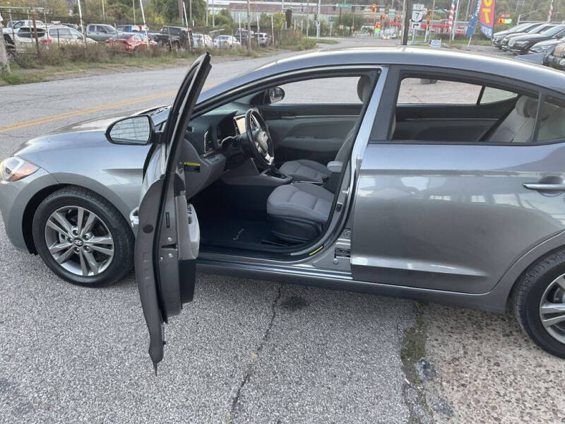 2018 Hyundai Elantra