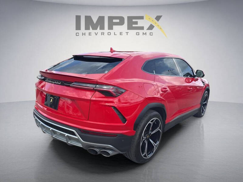 2022 Lamborghini Urus