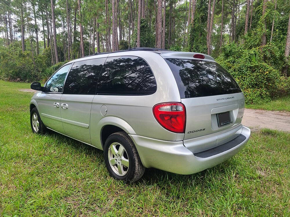 2006 Dodge Grand Caravan for sale at Flagler Auto Center in Bunnell, FL