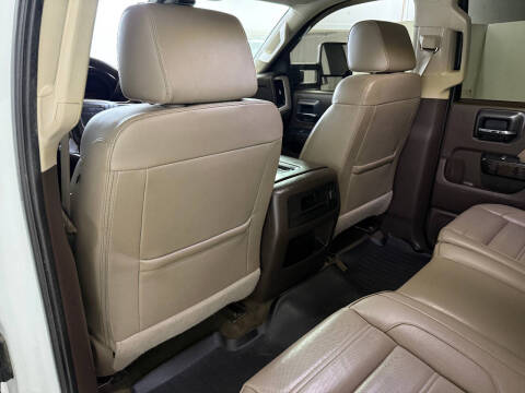 2016 GMC Sierra 2500HD Denali