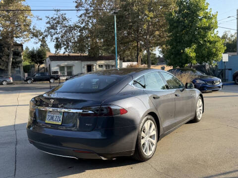 2016 Tesla Model S 70D