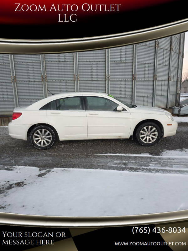 2010 Chrysler Sebring Limited's photo
