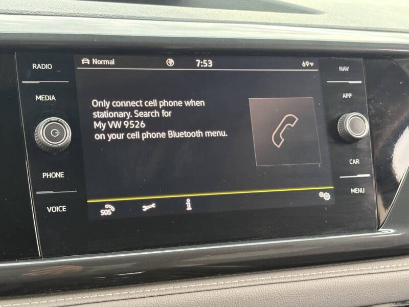 2024 Volkswagen Taos SEL 4Motion