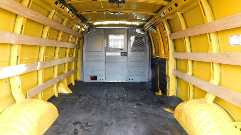 2017 GMC Savana 2500