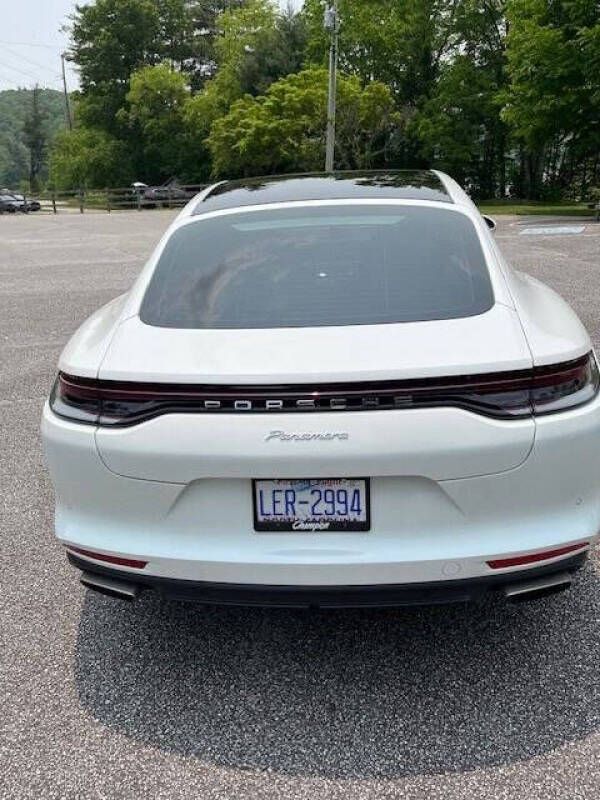 2021 Porsche Panamera