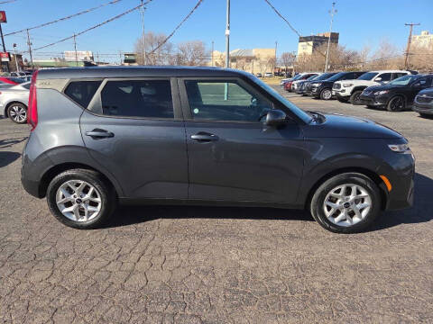 2022 Kia Soul for sale at Crosspointe Auto in Amarillo TX
