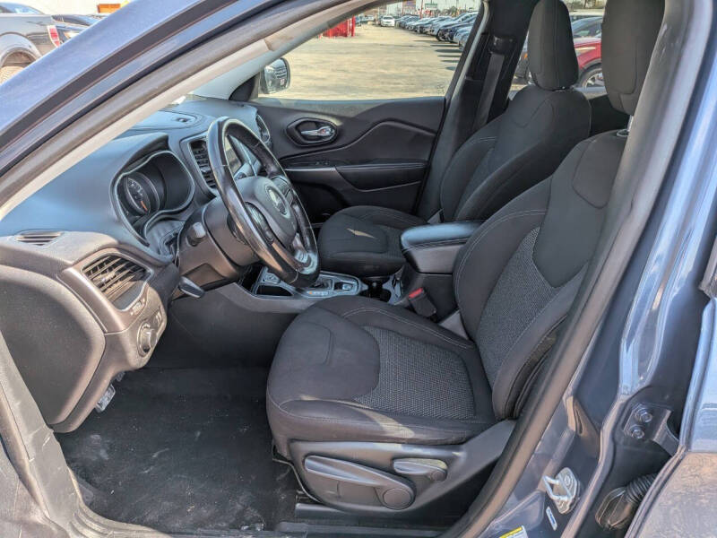 2020 Jeep Cherokee Latitude