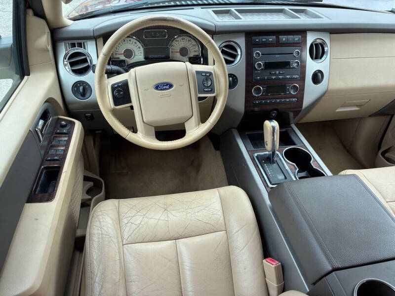 2012 Ford Expedition XLT