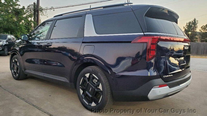 2025 Kia Carnival EX