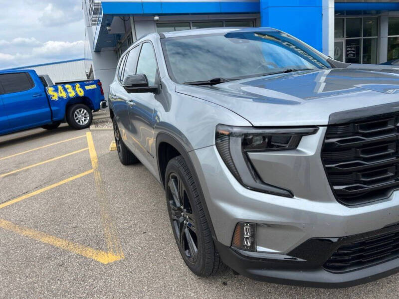 2024 GMC Acadia Elevation