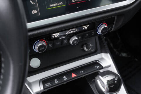 2020 Audi Q3 quattro Premium 45 TFSI