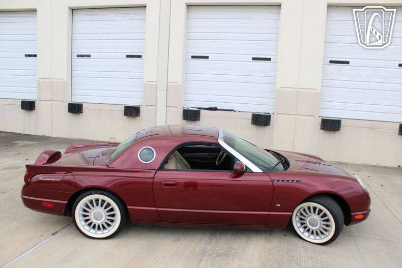 2004 Ford Thunderbird Deluxe