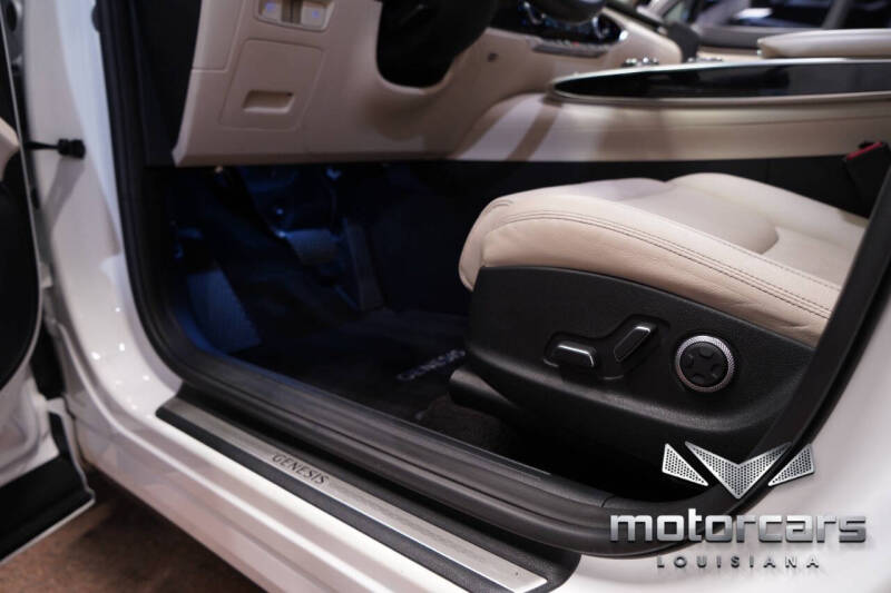 2022 Genesis GV70 2.5T Standard