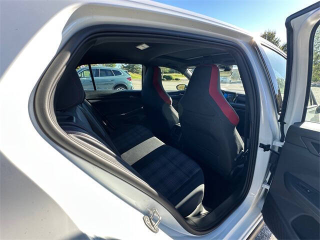 2023 Volkswagen Golf GTI SE