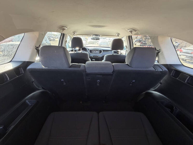 2019 Kia Sorento LX
