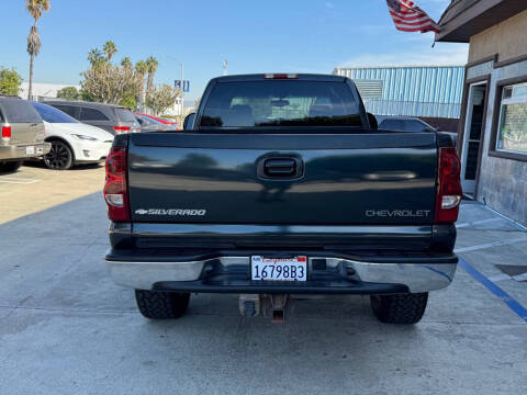 2003 Chevrolet Silverado 2500HD LS