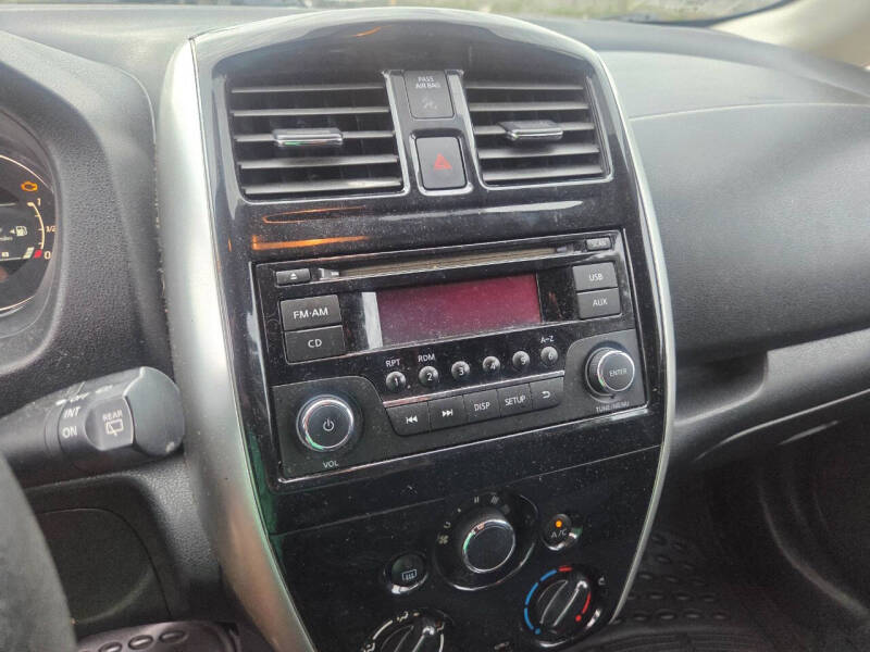 2015 Nissan Versa Note SV