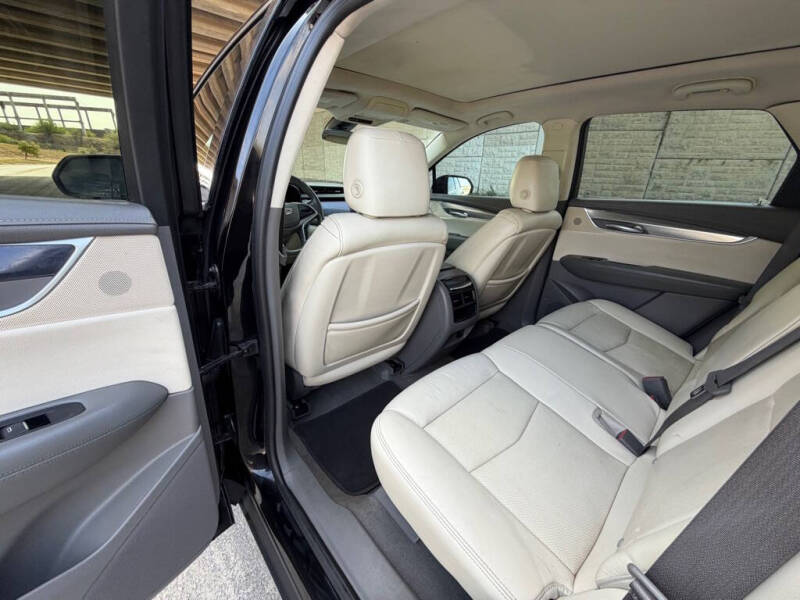 2018 Cadillac XT5 Premium Luxury