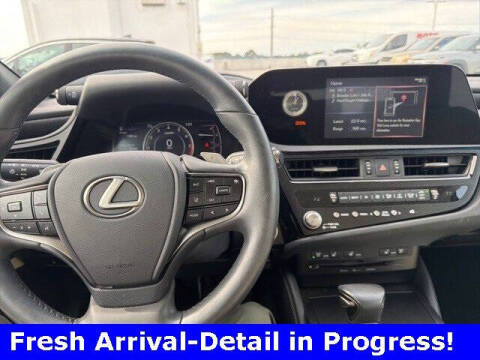 2022 Lexus ES 350