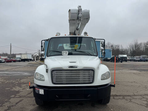 2013 Freightliner M2 106