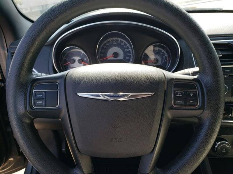 2013 Chrysler 200 LX