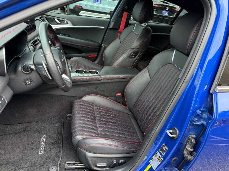 2023 Genesis G70 2.0T