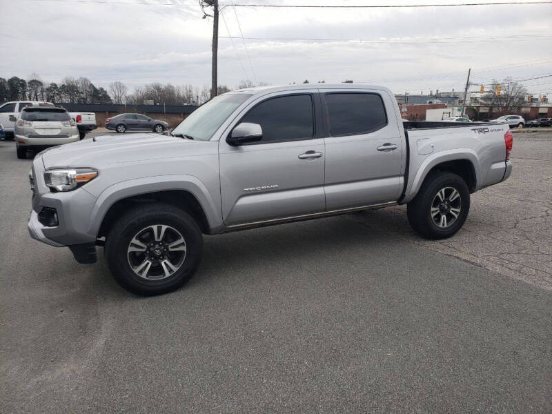 2017 Toyota Tacoma TRD Sport