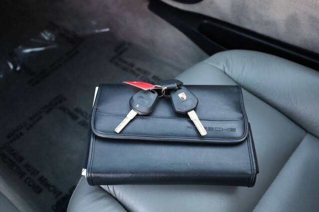 2004 Porsche 911 Carrera 4S