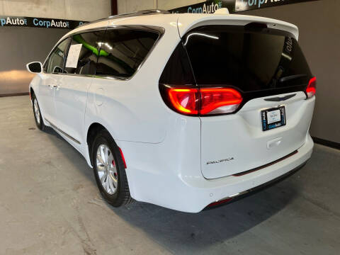 2018 Chrysler Pacifica Touring L