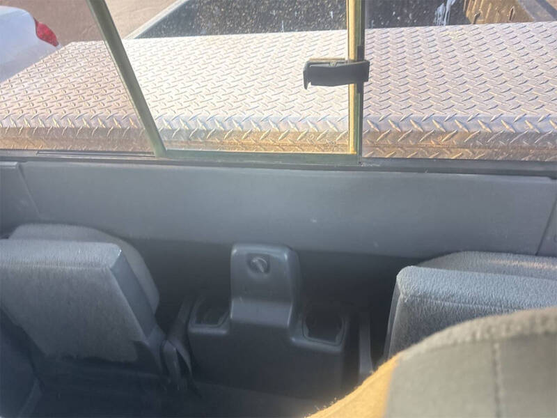 2003 Mazda Truck B3000 SE