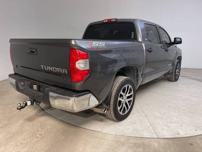 2018 Toyota Tundra SR5