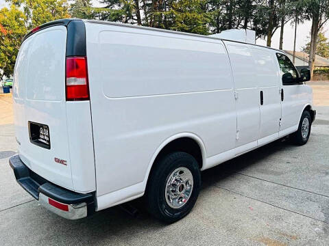 2017 GMC Savana 3500