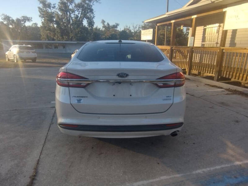 2018 Ford Fusion SE