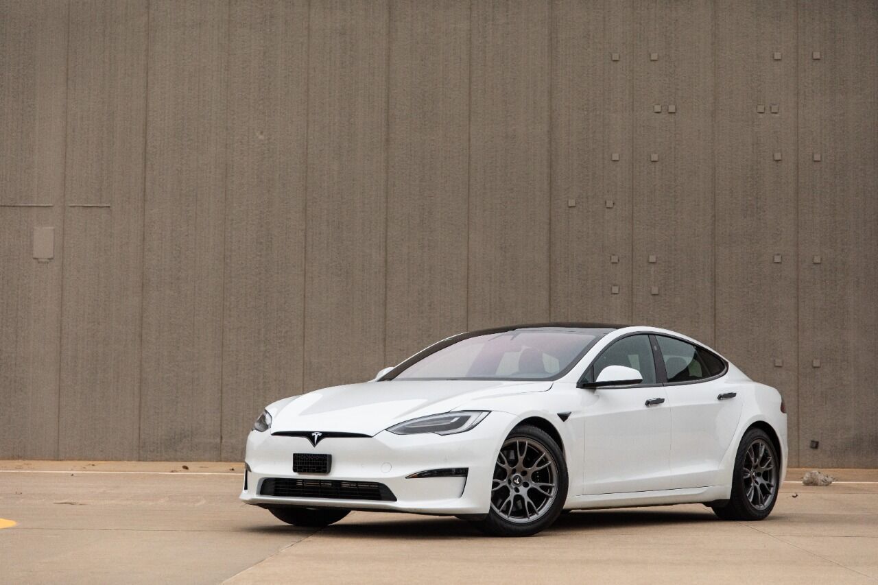 2021 Tesla Model S 2